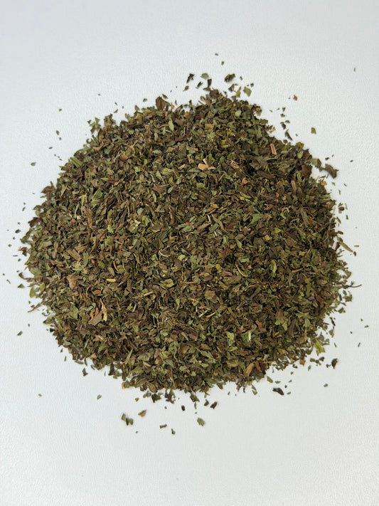 Hoja de hierbabuena seca y cortada, Mentha spicata, para té
