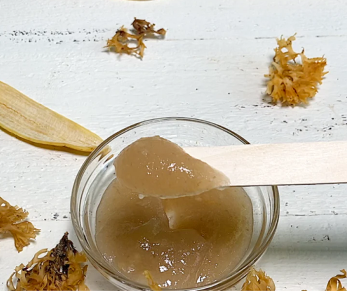 Banana Sea Moss Eye Mask