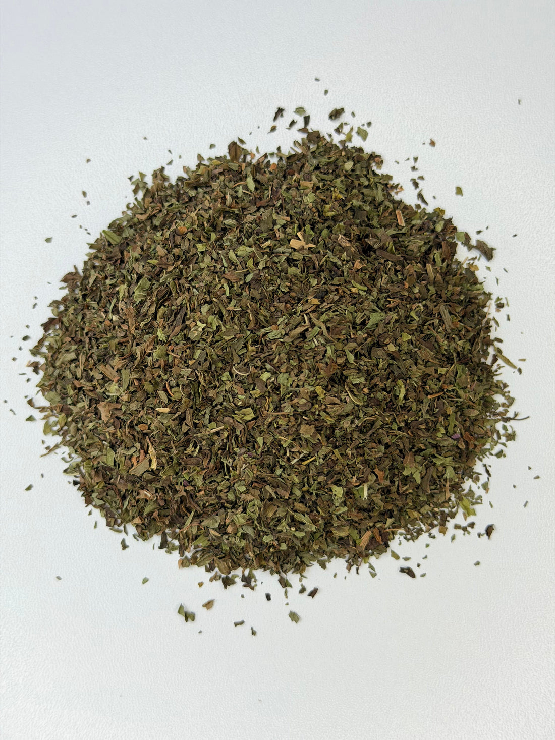 Hoja de hierbabuena seca y cortada, Mentha spicata, para té