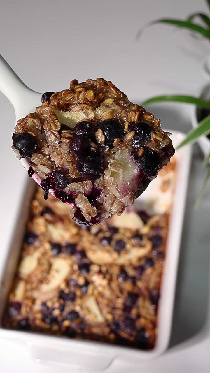 Peach and Blueberry Baked Oats